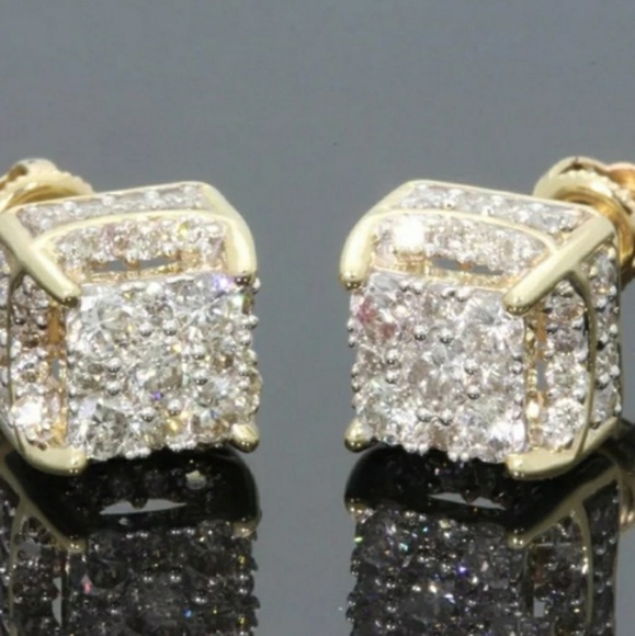 🎀18k Lab Diamond Stud Earings - Picture 2 of 5